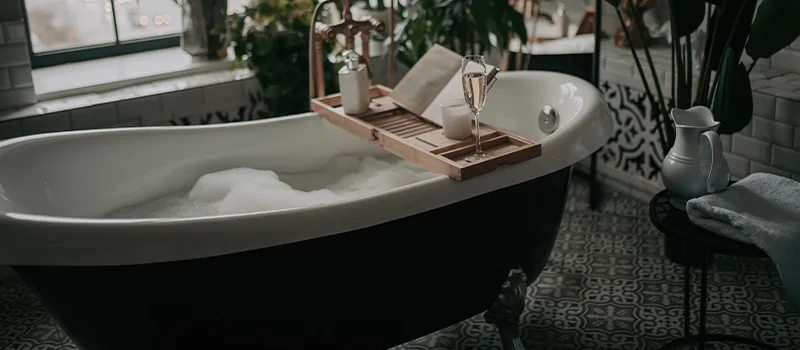 Full Bed Bathtub Replacement in Grimsby, ON